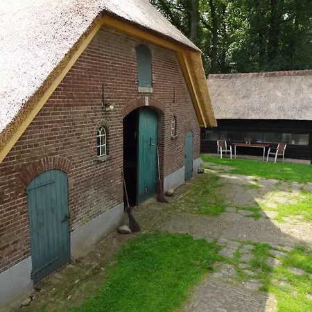 Apartment Museumboerderij De Mariahoeve Putten